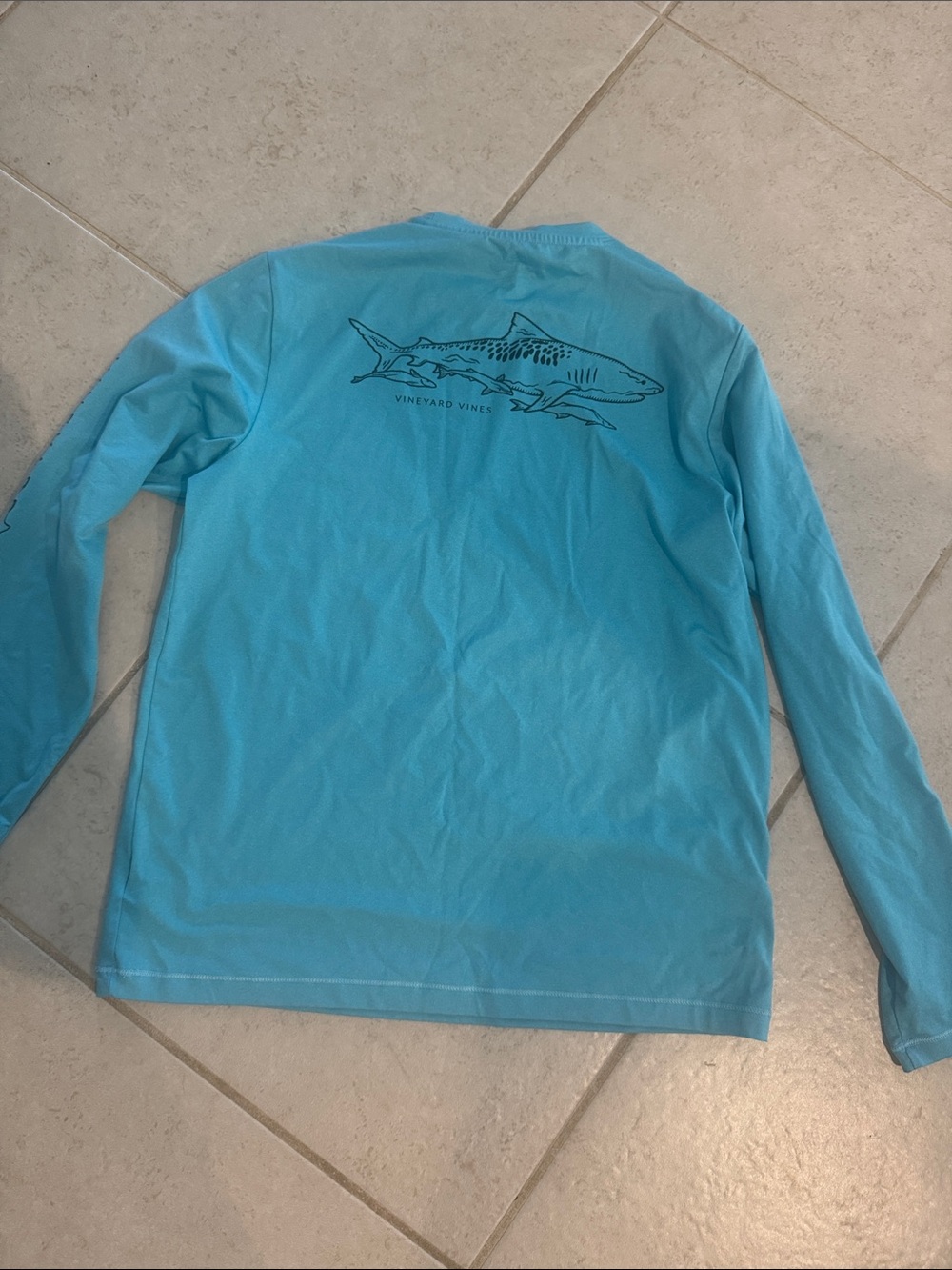 Vineyard Vines youth Long-Sleeve Aqua Shark Rash Guard